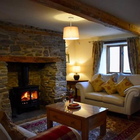 Cross Keys Cottage Holiday Let บิช็อปส์คาสเซิล ภายนอก รูปภาพ